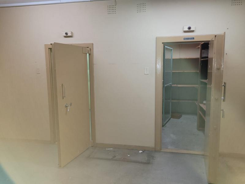 To Let commercial Property for Rent in Milnerton Central Western Cape